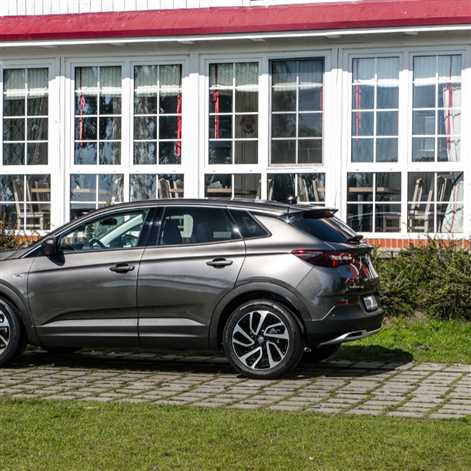 Nowy zawodnik: Opel Grandland X w cenie od 94 900 zł